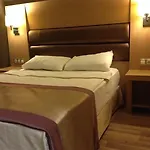 호텔 Sesin 4*